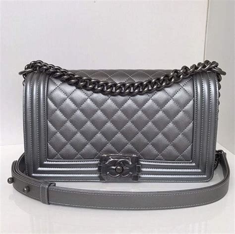 chanel boy bag caviar or calfskin